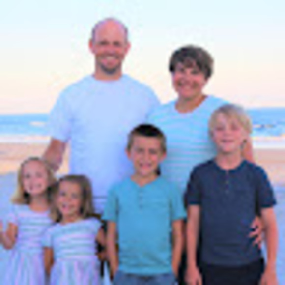 Meet your Posher, Ashley - Picture 1 of 1